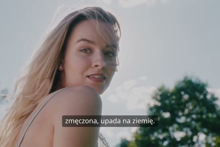 Osaczona Blondynka